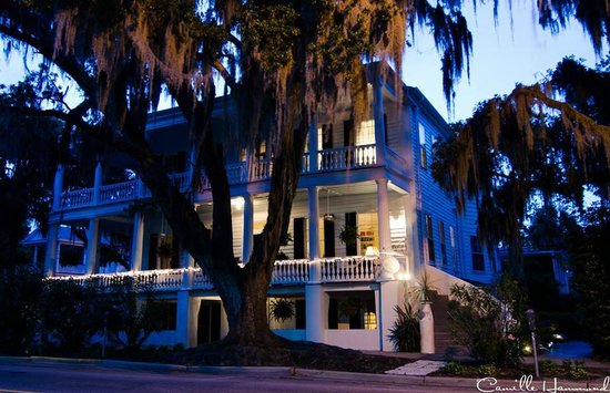 The Rhett House Inn