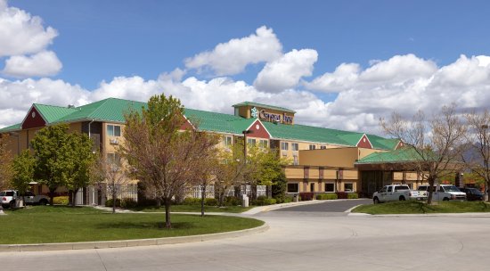 Crystal Inn Hotel & Suites West Valley City
