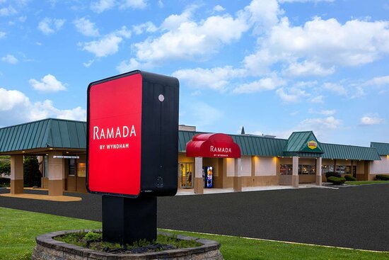 Ramada by Wyndham Rome / Verona