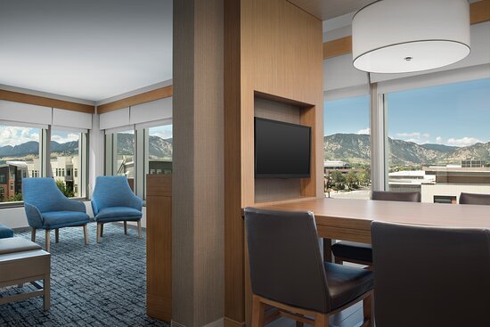 Hyatt Place Boulder / Pearl Street