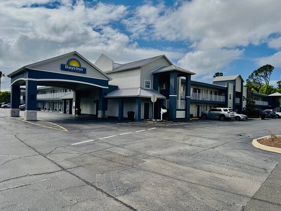 Days Inn by Wyndham Daytona Beach Speedway