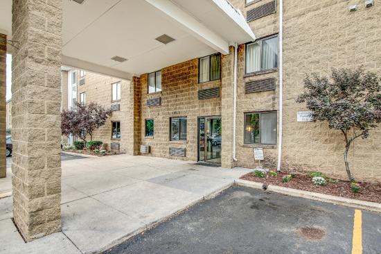 AmericInn by Wyndham Madison WI
