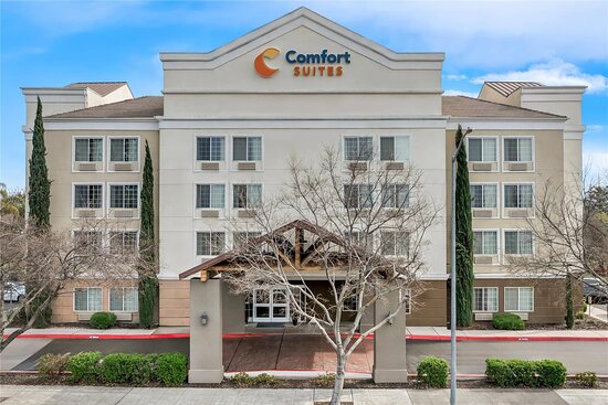 Comfort Suites