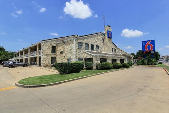 Motel 6 Austin, TX - Central Downtown UT