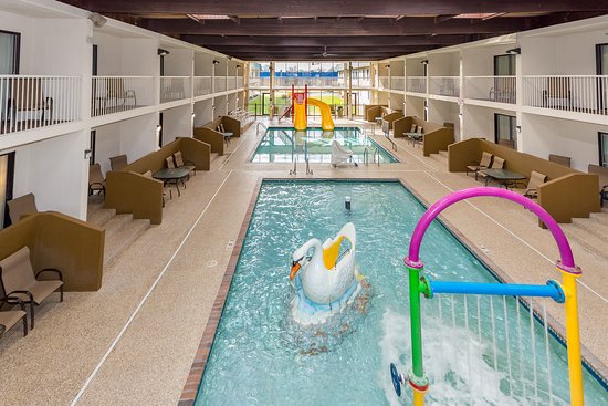 Ramada Hotel and Conference Center by Wyndham Plymouth