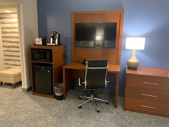 Comfort Suites Near Birkdale Village- Huntersville
