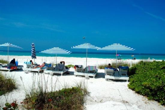 Bungalow Beach Resort