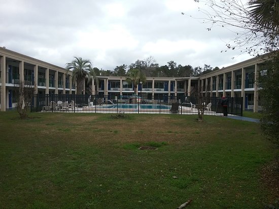 Days Inn by Wyndham Tallahassee-Government Center