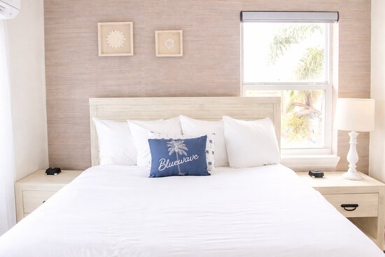 Blue Wave Suites