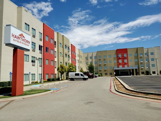 Hawthorn Suites by Wyndham Lubbock