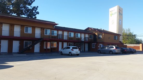 Economy Inn