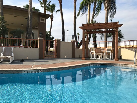 Texas Inn & Suites