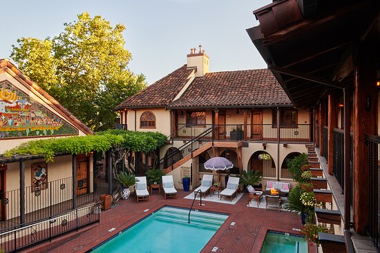 Rancho Caymus Inn