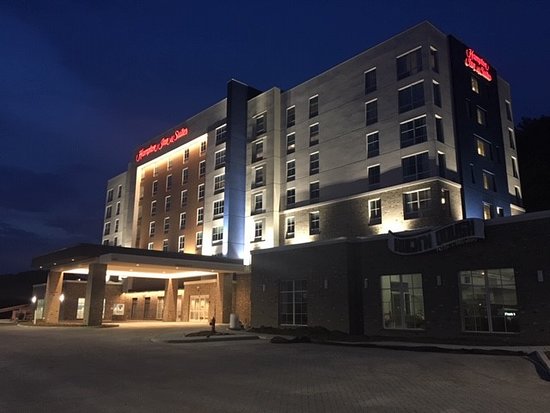 Hampton Inn & Suites Nashville North Skyline