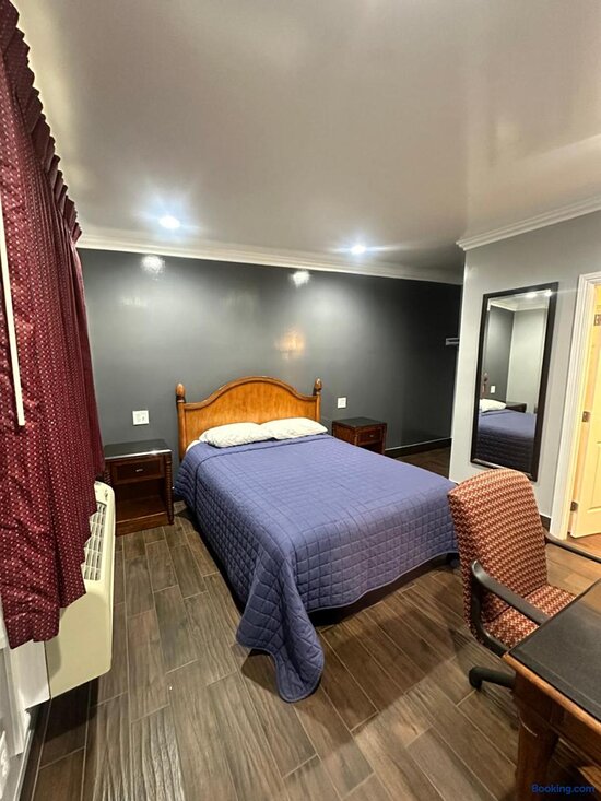 Travelers Inn