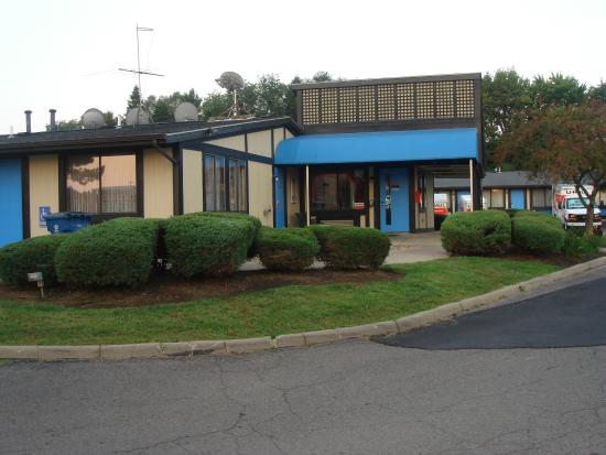 Xenia Country Inn