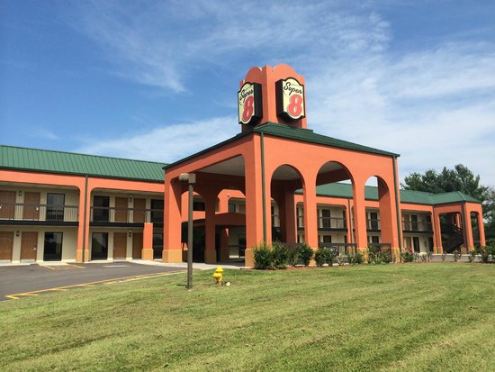 Super 8 by Wyndham Knoxville East