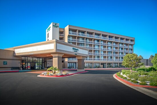 Holiday Inn by IHG