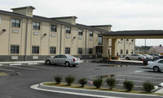 Econo Lodge Inn & Suites Little Rock SW