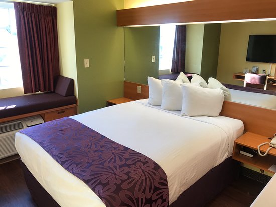 Microtel Inn & Suites by Wyndham Auburn