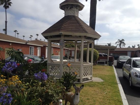 Oceanside Inn & Suites