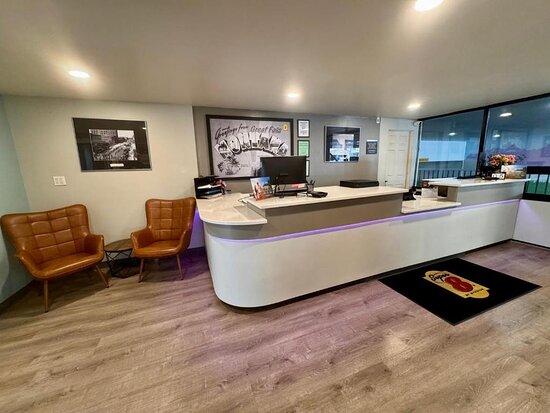 Super 8 By Wyndham Great Falls City Center