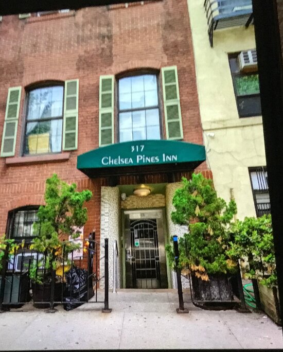 Chelsea Pines Inn