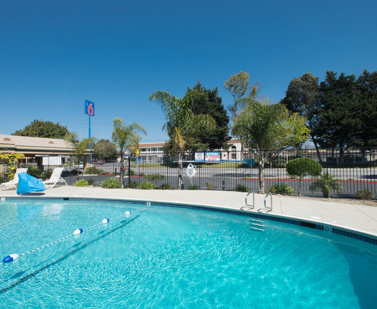 Super 8 by Wyndham Salinas