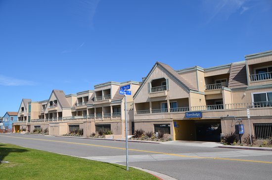 Travelodge by Wyndham Sunset - Huntington Beach Ocean Front