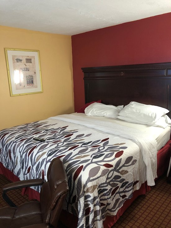 Dequeen Courtyard Inn