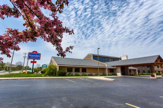 AmericInn by Wyndham Green Bay West