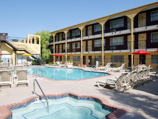 Mardi Gras Hotel & Casino