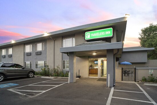 Travelers Inn