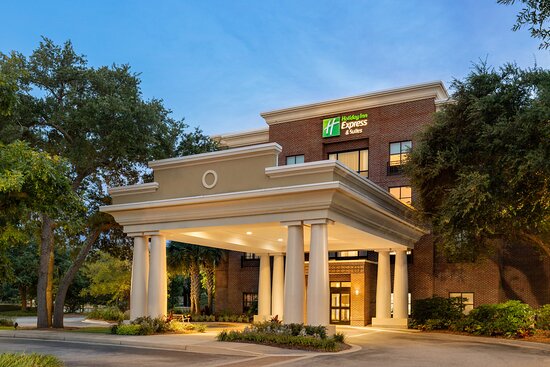 Holiday Inn Express & Suites Charleston - Mount Pleasant By IHG