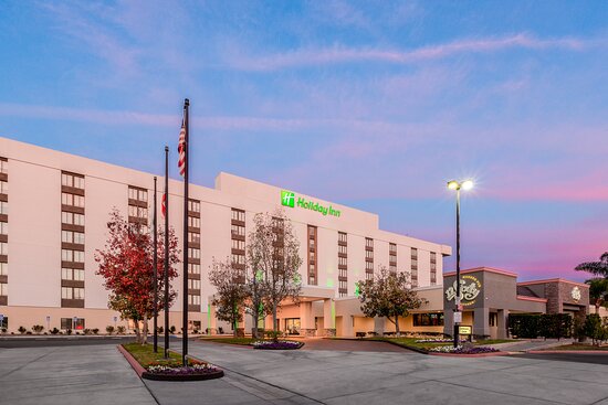 Holiday Inn La Mirada - Buena Park by IHG