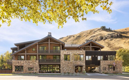 The Rusty Parrot Lodge And Spa