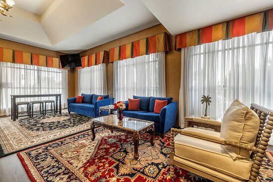 Best Western Plus South Bay Hotel