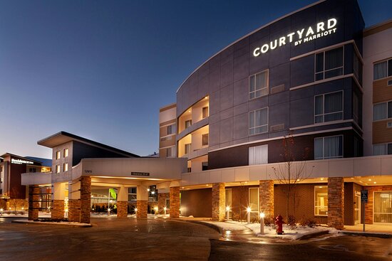 Courtyard By Marriott St. Louis West County