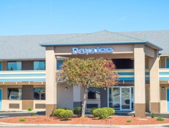 Days Inn by Wyndham Dayton Huber Heights Northeast