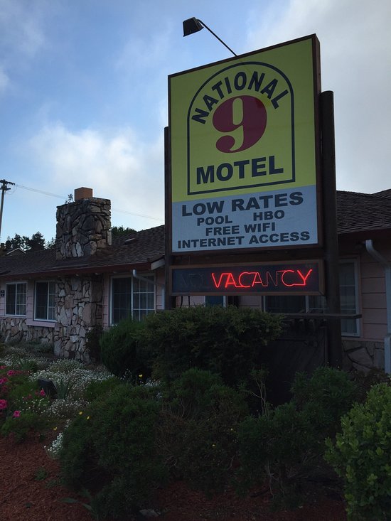 National 9 Motel