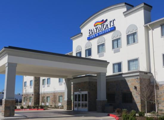 Baymont by Wyndham College Station