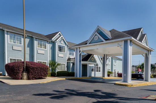 Motel 6 Mobile, AL