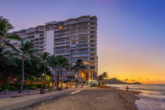 Castle Waikiki Shore