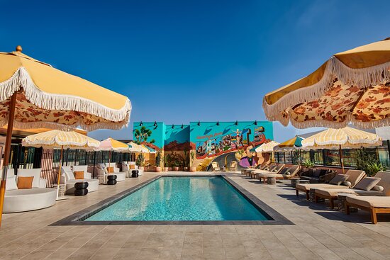 Hollywood Volume, A Tribute Portfolio Hotel