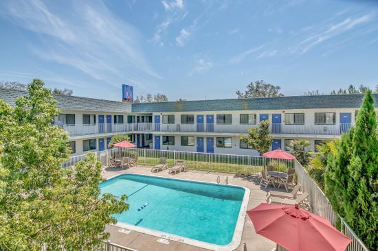 Motel 6 Tracy