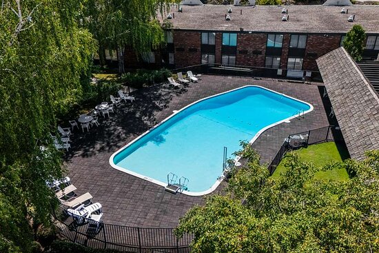 Fireside Inn & Suites Portland