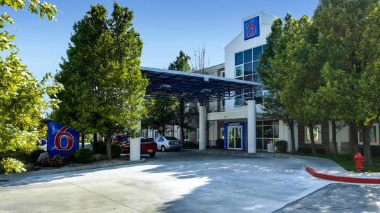 Motel 6 - Lehi