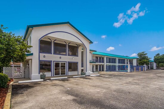 Motel 6 Pensacola - N.A.S.