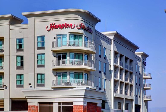 Hampton Inn & Suites Roanoke - Downtown
