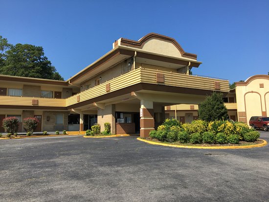 Econo Lodge - Macon / Riverside Dr